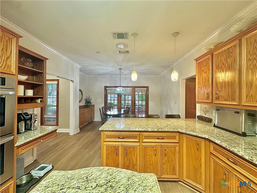 Victoria, Texas, 77904, United States, 4 Bedrooms Bedrooms, ,4 BathroomsBathrooms,Residential,For Sale,1989568