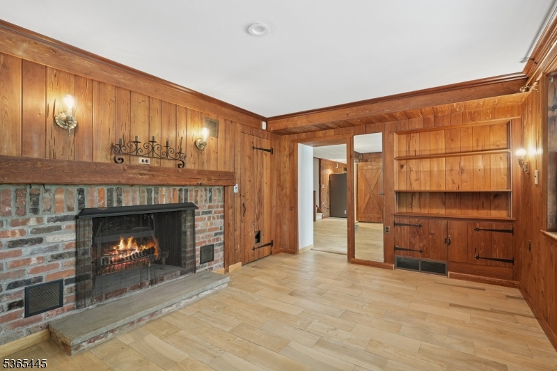 Kinnelon Boro, New Jersey, 07405-2443, United States, 4 Bedrooms Bedrooms, ,3 BathroomsBathrooms,Residential,For Sale,1861963