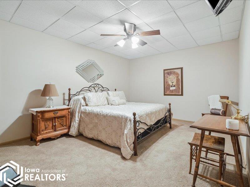 West Burlington, Iowa, 52655, United States, 4 Bedrooms Bedrooms, ,4 BathroomsBathrooms,Residential,For Sale,1982089