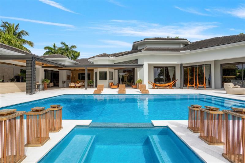 Weston, Florida, 33331, United States, 7 Bedrooms Bedrooms, ,9 BathroomsBathrooms,Residential,For Sale,1946951