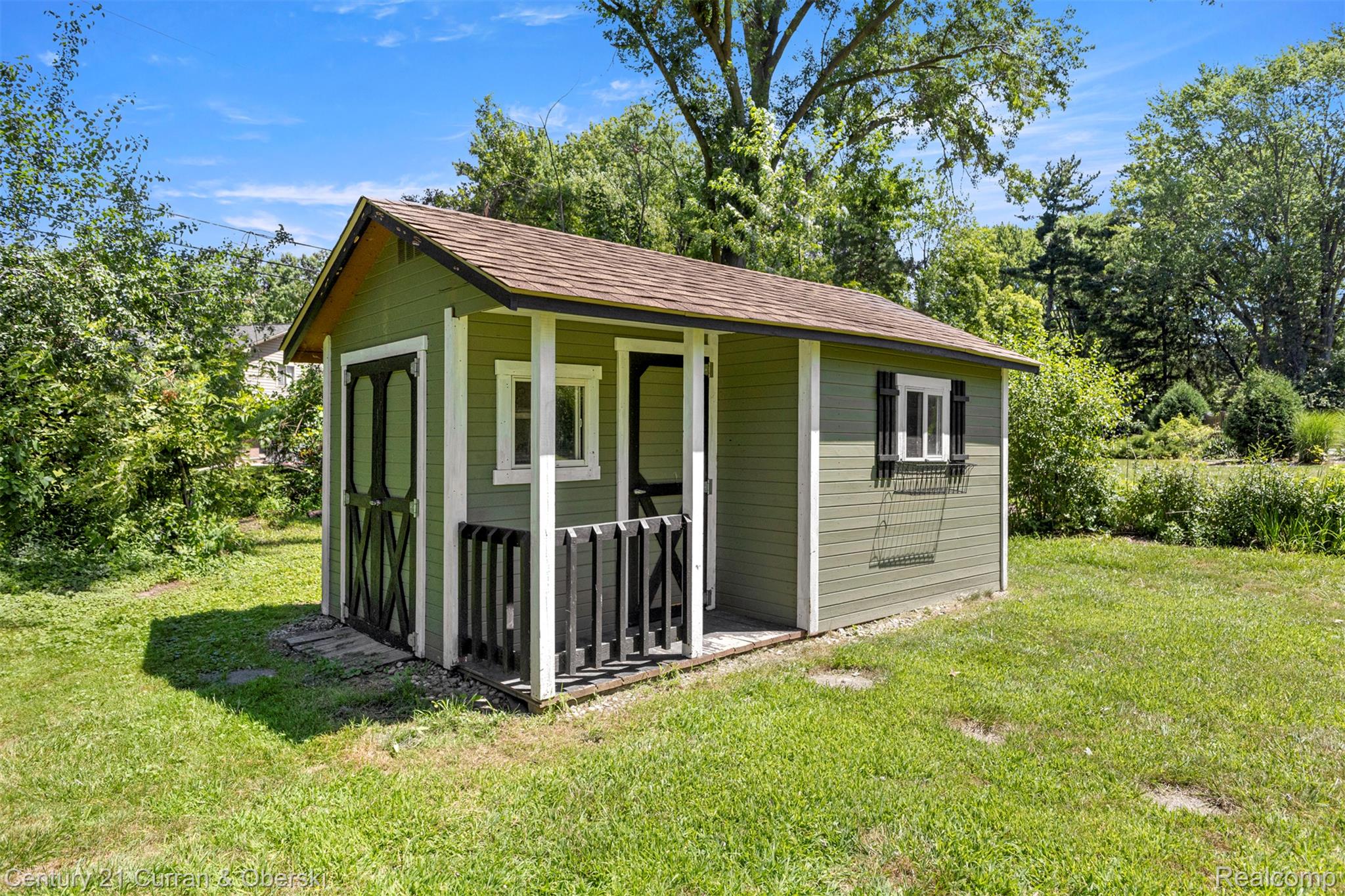 Canton Charter Township, Michigan, 48188, United States, 5 Bedrooms Bedrooms, ,3 BathroomsBathrooms,Residential,For Sale,1904333