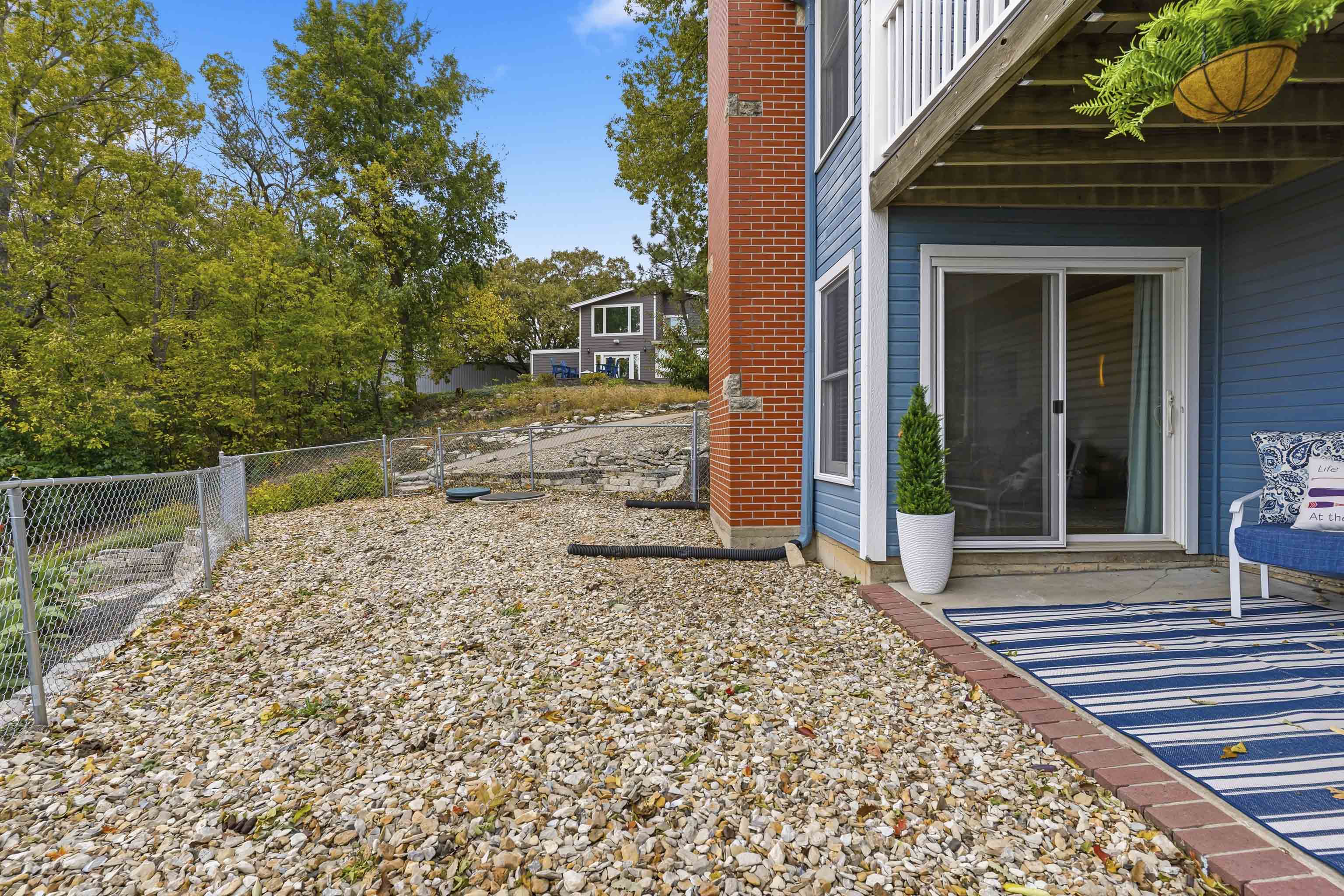 Manhattan, Kansas, 66503, United States, 4 Bedrooms Bedrooms, ,4 BathroomsBathrooms,Residential,For Sale,1985204