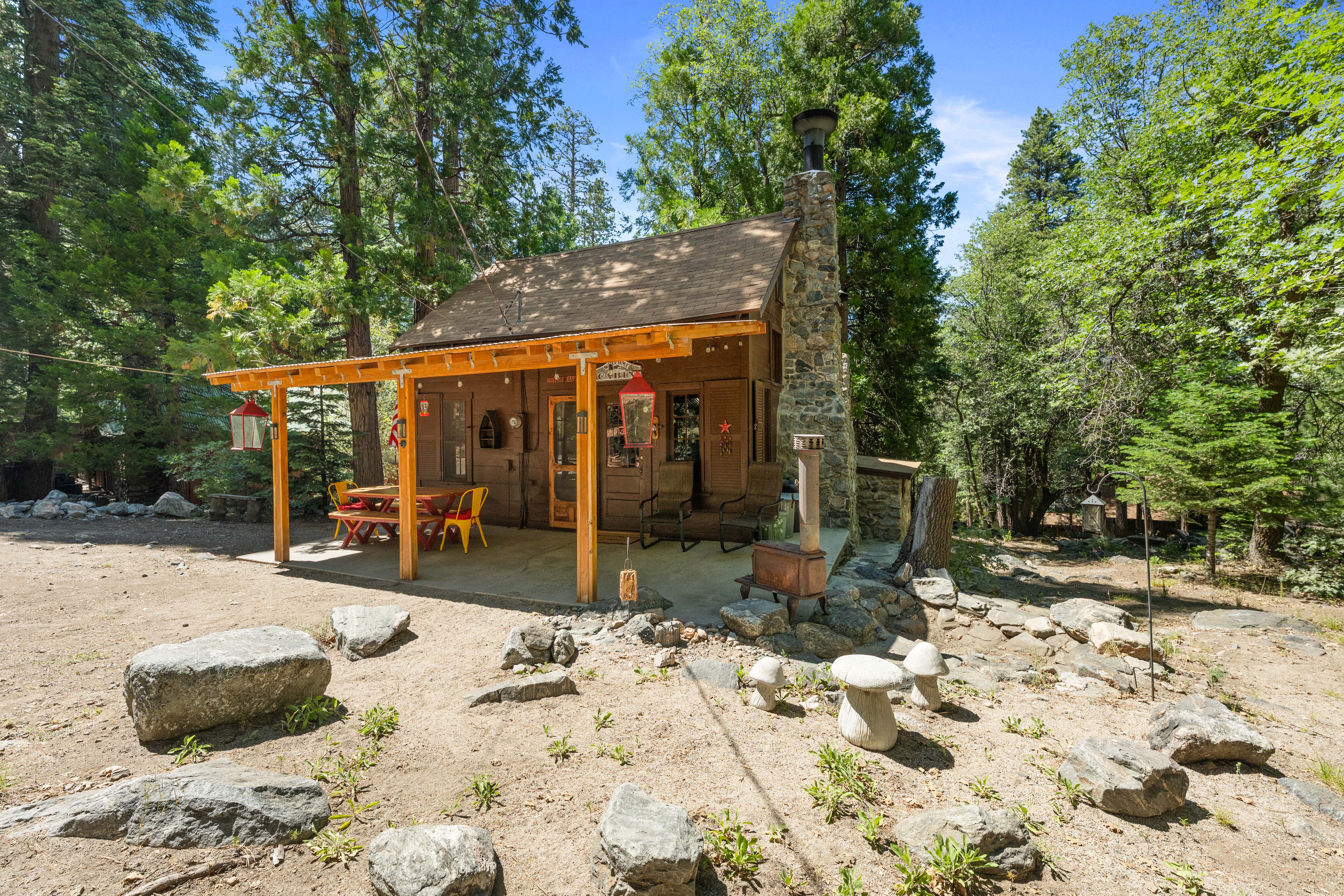  70 Barton Flats Road, Angelus Oaks, CA 92305 - 物件實景