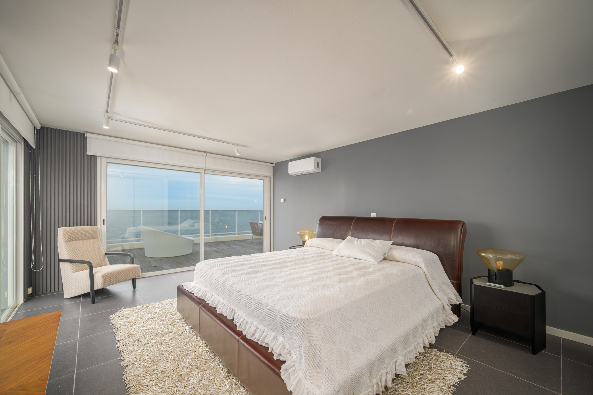  Exclusive Oceanfront Duplex Penthouse at Bonaire I - 物件實景