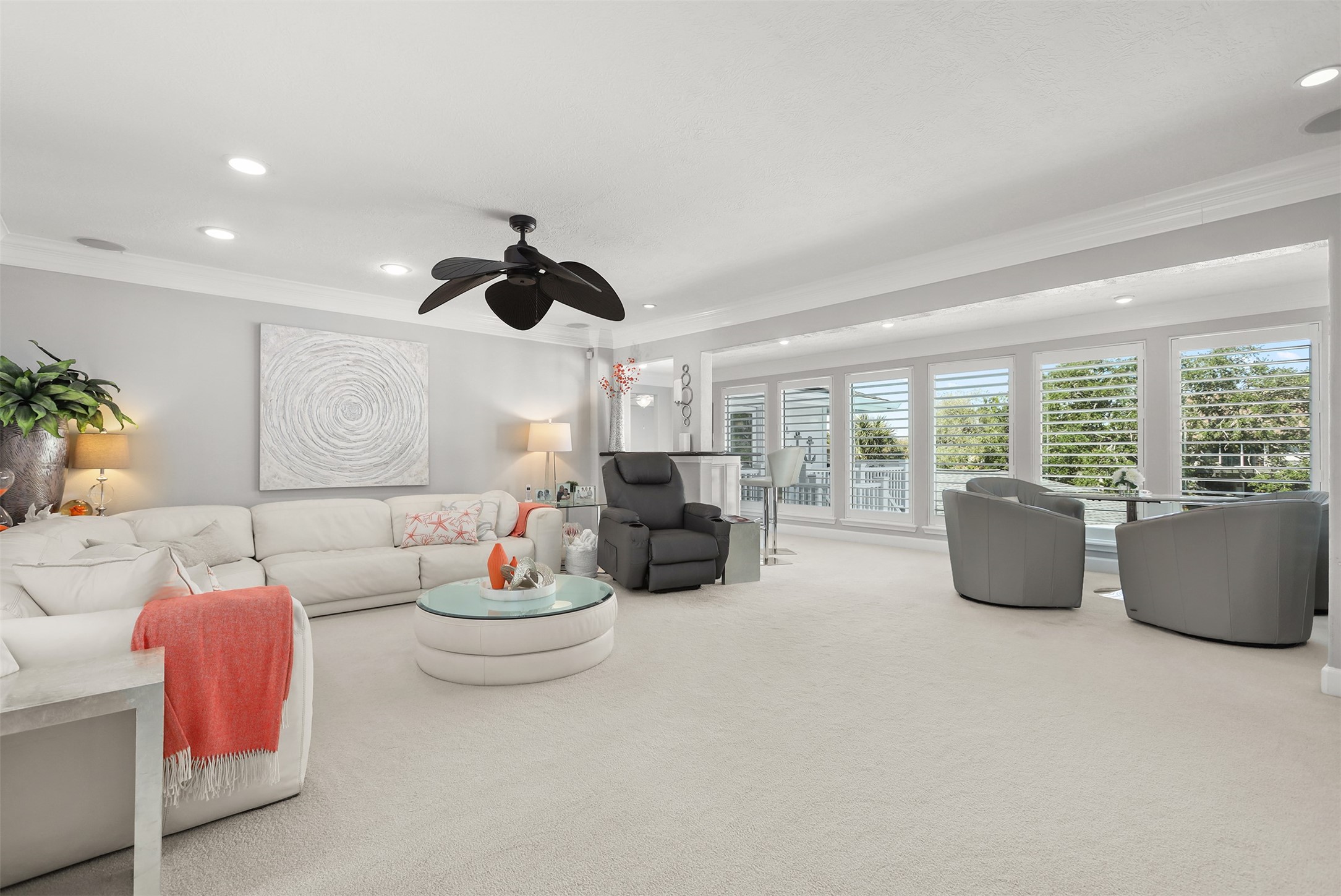 Nassau Bay, Texas, 77058, United States, 5 Bedrooms Bedrooms, ,5 BathroomsBathrooms,Residential,For Sale,1988330