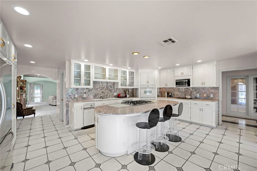 Hemet, California, 92544, United States, 5 Bedrooms Bedrooms, ,4 BathroomsBathrooms,Residential,For Sale,1896645