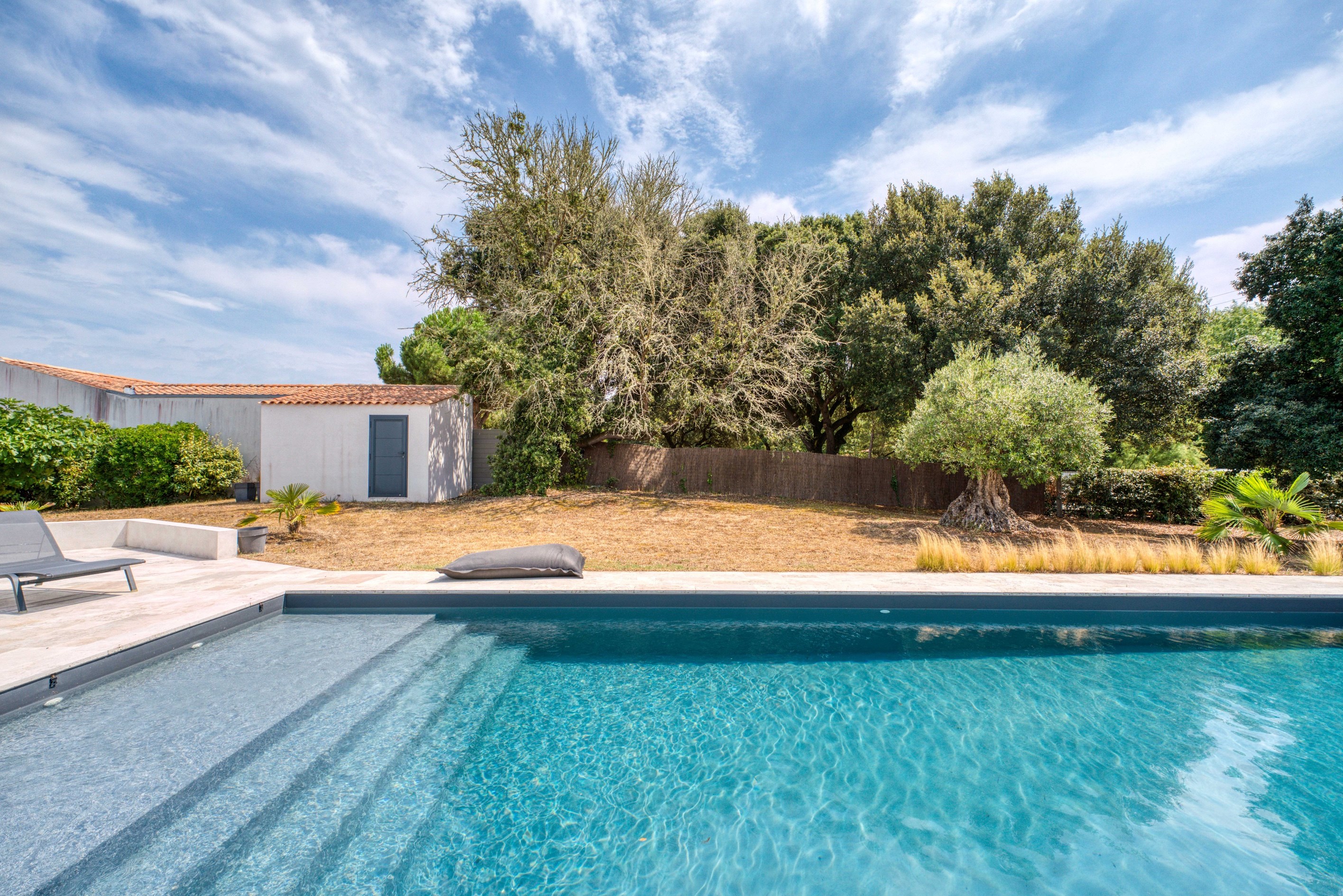  Elegant single-storey Villa Just near the Beach  with a beautiful swimming Pool - 物件實景