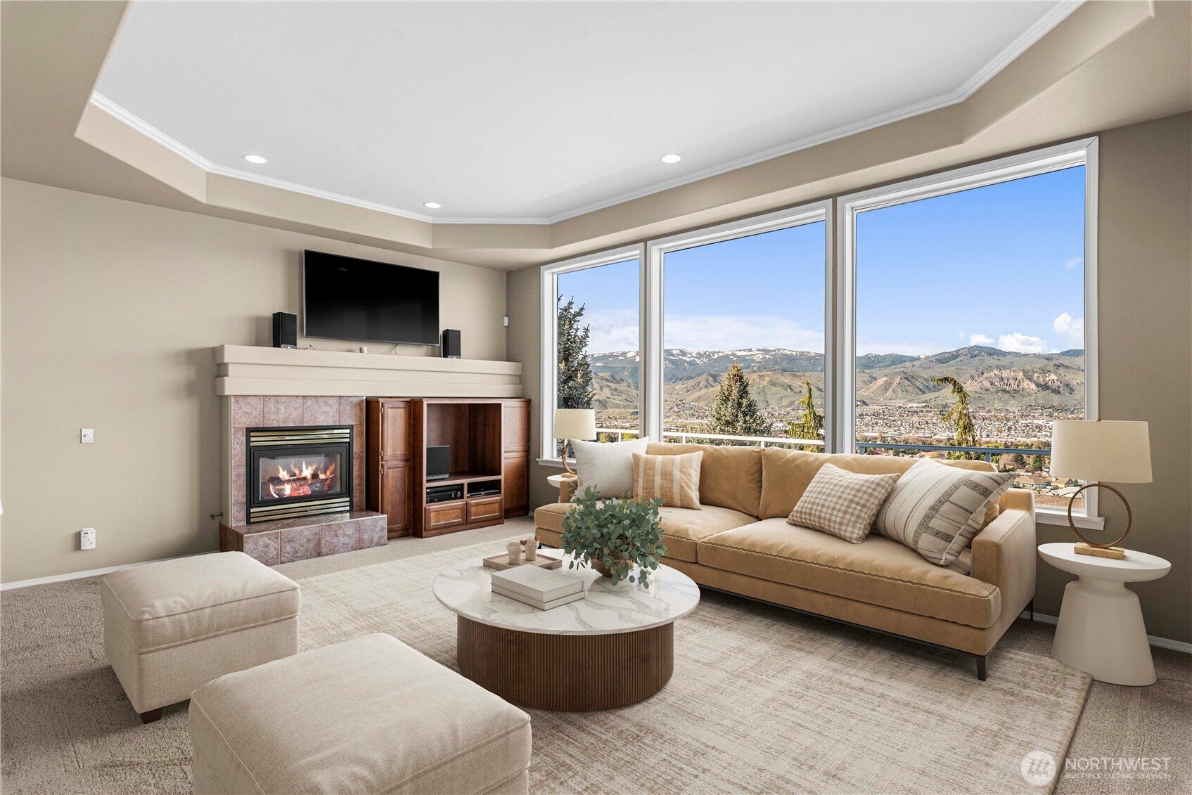 East Wenatchee, Washington, 98802, United States, 4 Bedrooms Bedrooms, ,3 BathroomsBathrooms,Residential,For Sale,1818465