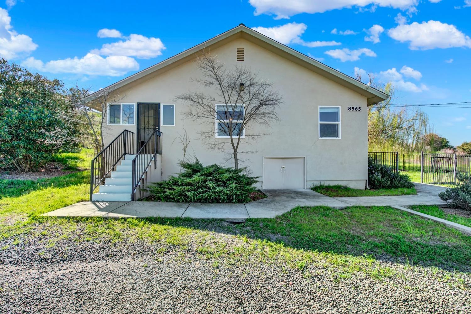 Winters, California, 95694, United States, 4 Bedrooms Bedrooms, ,4 BathroomsBathrooms,Residential,For Sale,1995750