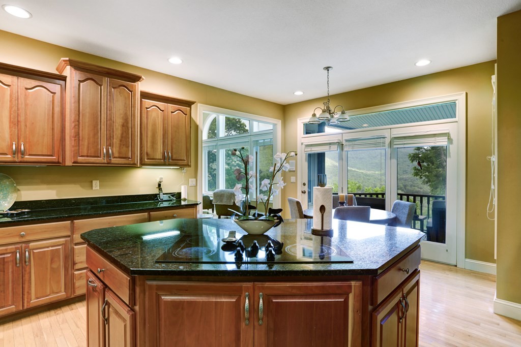 Young Harris, Georgia, 30582, United States, 4 Bedrooms Bedrooms, ,3 BathroomsBathrooms,Residential,For Sale,1944949