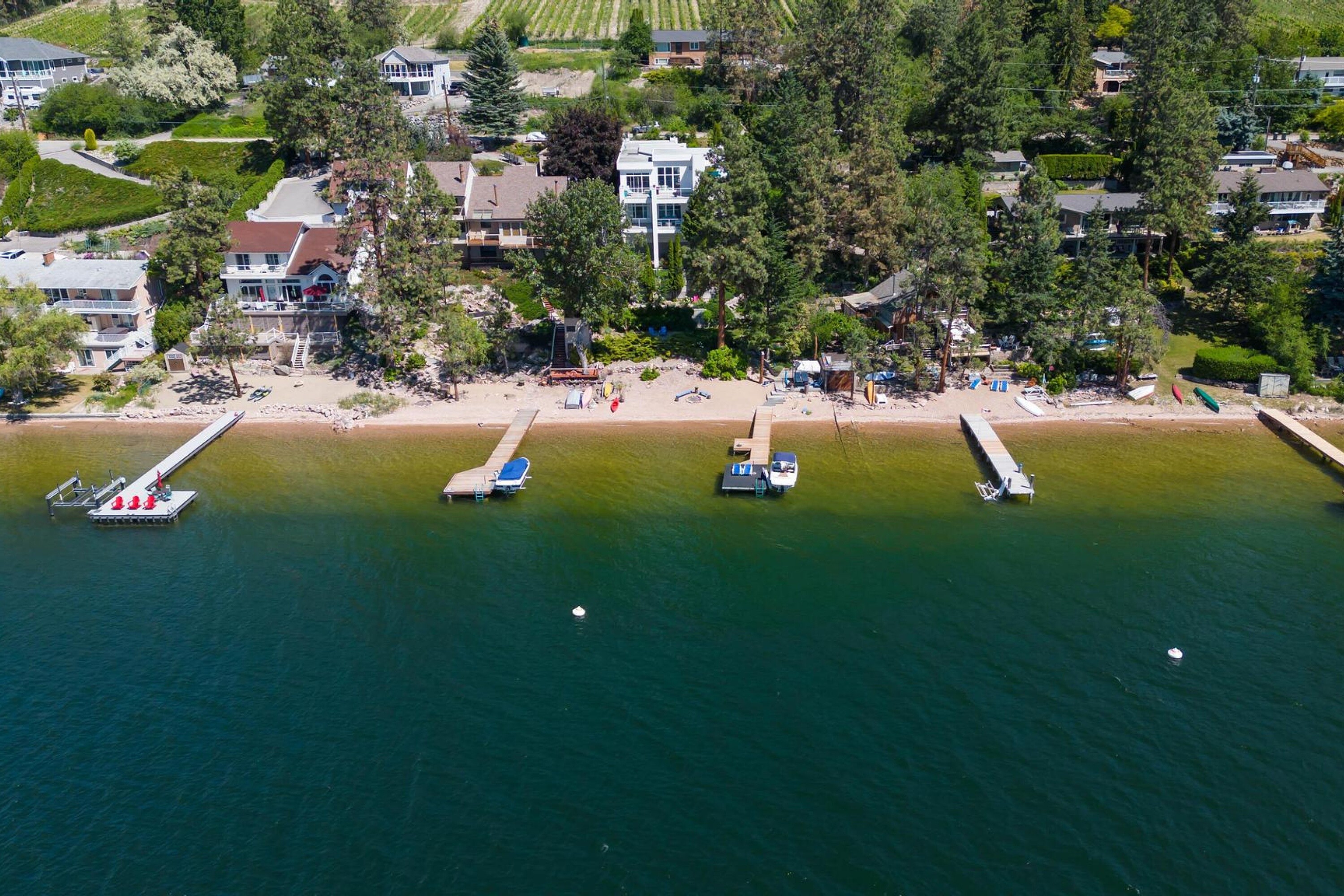  Modern Lakeshore Home - 物件實景