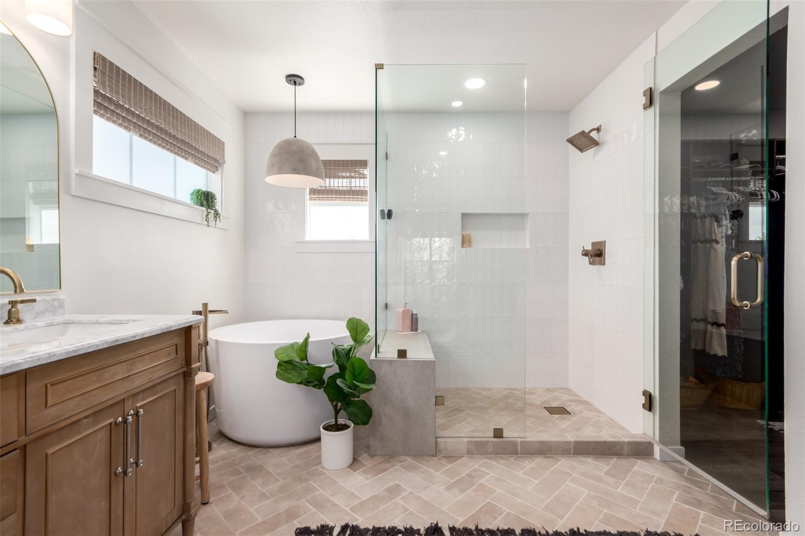 Broomfield, Colorado, 80023, United States, 5 Bedrooms Bedrooms, ,3 BathroomsBathrooms,Residential,For Sale,1903509