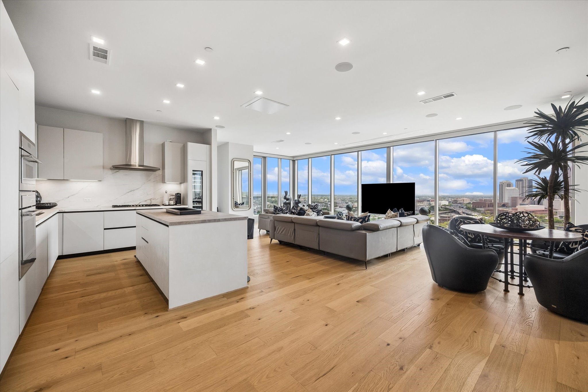  1711 Allen Parkway #2106 - 物件實景