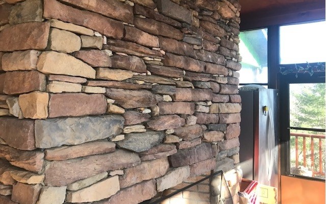 Hiawassee, Georgia, 30546, United States, 3 Bedrooms Bedrooms, ,3 BathroomsBathrooms,Residential,For Sale,1944603