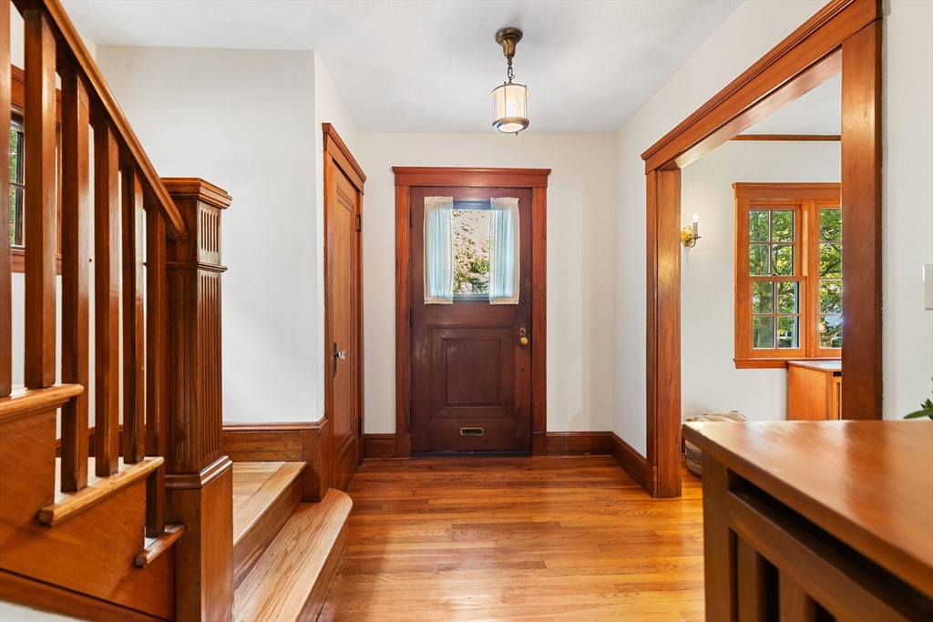 Malden, Massachusetts, 02148, United States, 3 Bedrooms Bedrooms, ,2 BathroomsBathrooms,Residential,For Sale,1942894
