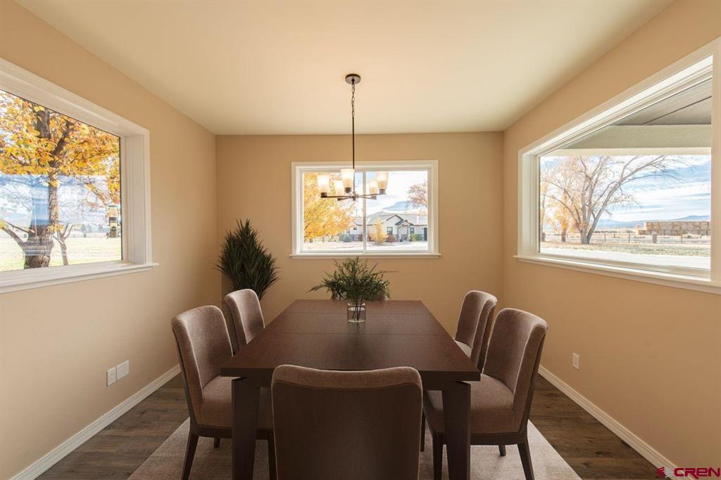 Montrose, Colorado, 81401, United States, 3 Bedrooms Bedrooms, ,2 BathroomsBathrooms,Residential,For Sale,1994283