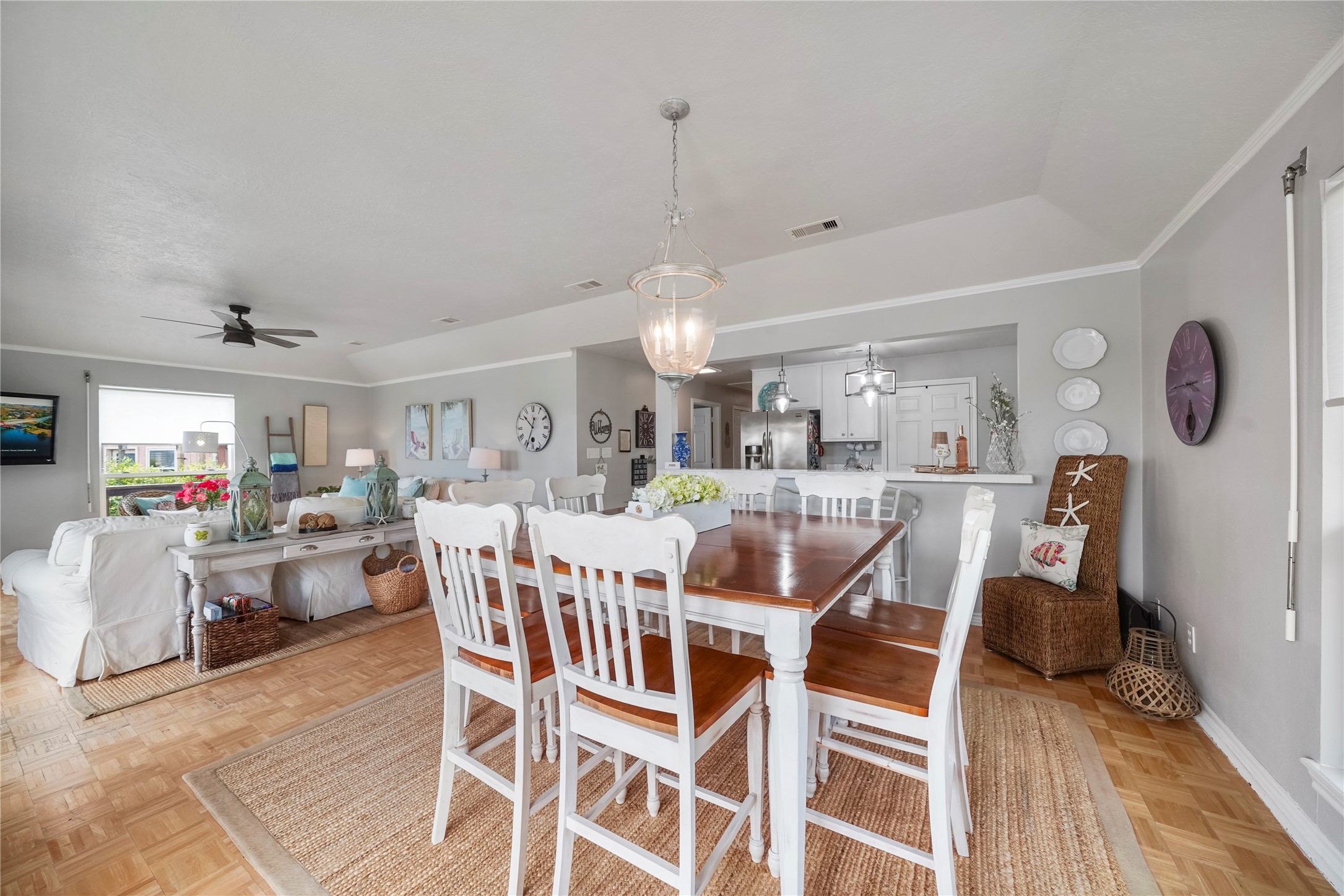 Jamaica Beach, Texas, 77554, United States, 3 Bedrooms Bedrooms, ,4 BathroomsBathrooms,Residential,For Sale,1932424