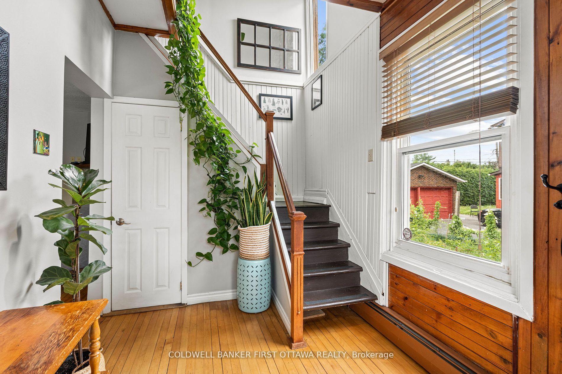 BRITANNIA - LINCOLN HEIGHTS AND AREA, Ontario, K2B 6Y5, CA, 3 Bedrooms Bedrooms, ,Residential,For Sale,1950856