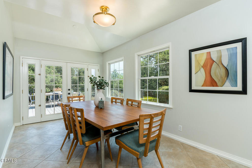 La Canada Flintridge, California, 91011, United States, 3 Bedrooms Bedrooms, ,1 BathroomBathrooms,Residential,For Sale,1901874
