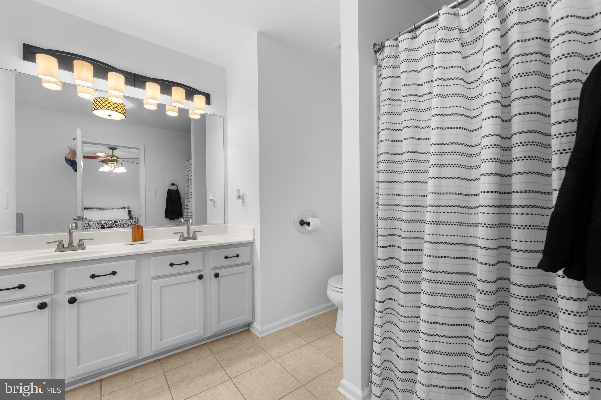 Locust Dale, Virginia, 22948, United States, 3 Bedrooms Bedrooms, ,4 BathroomsBathrooms,Residential,For Sale,1996627