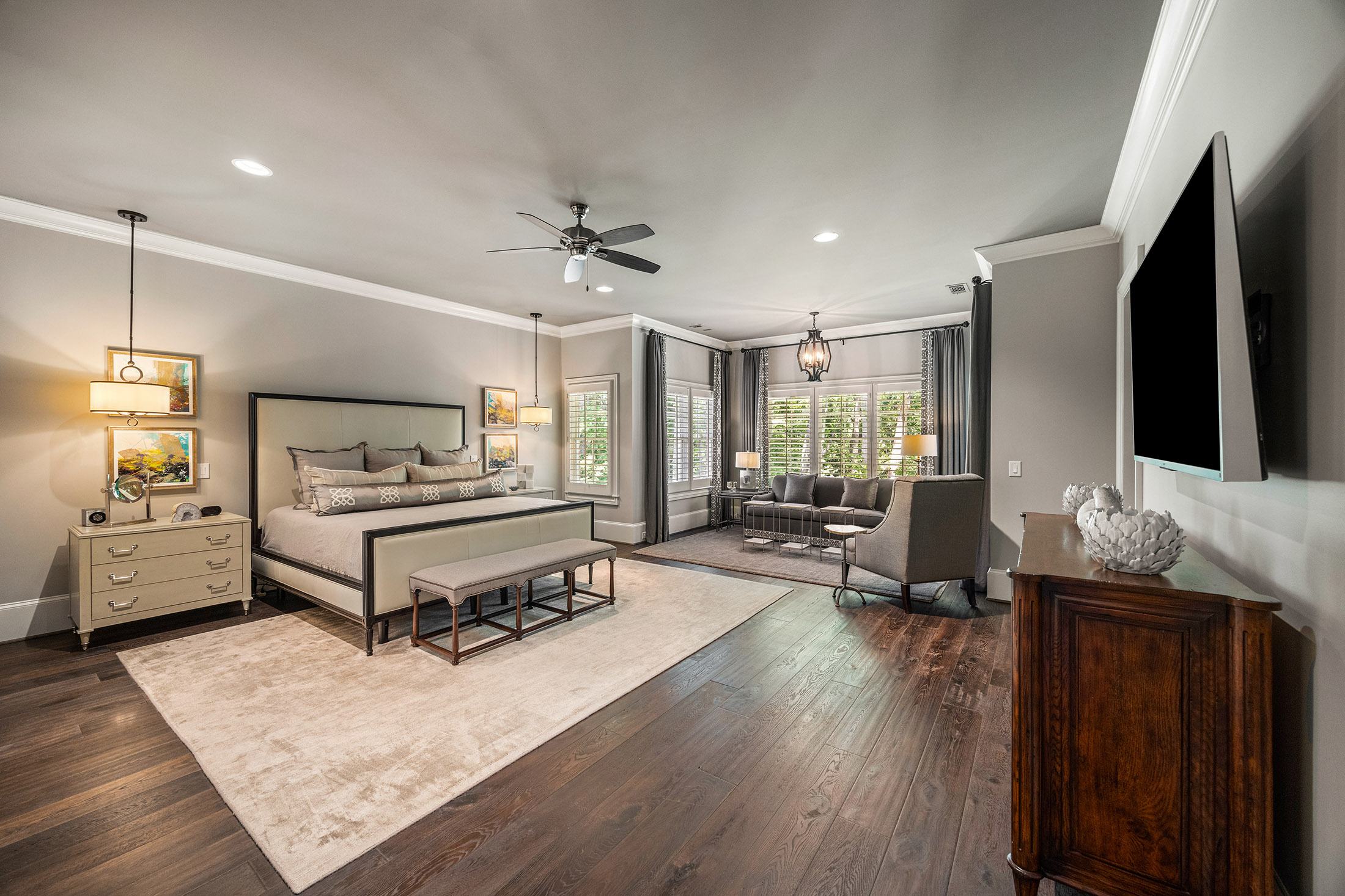  Buckhead Estate Pairs Architectural Presence with Richly Layered Interiors - 物件實景