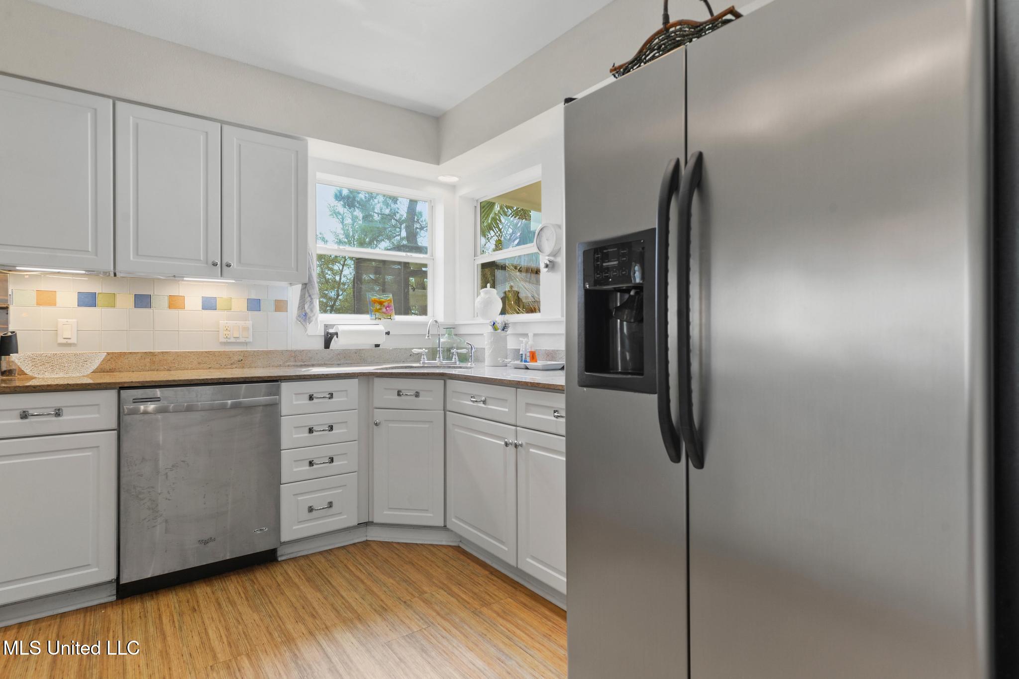 Bay Saint Louis, Mississippi, 39520, United States, 2 Bedrooms Bedrooms, ,2 BathroomsBathrooms,Residential,For Sale,1913082
