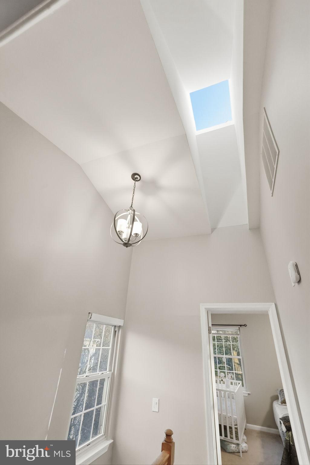 Fairfax, Virginia, 22033, United States, 2 Bedrooms Bedrooms, ,4 BathroomsBathrooms,Residential,For Sale,2001476