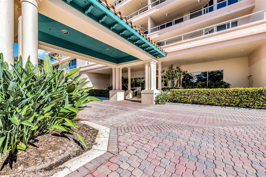 Longboat Key, Florida, 34228, United States, 2 Bedrooms Bedrooms, ,2 BathroomsBathrooms,Residential,For Sale,1991769