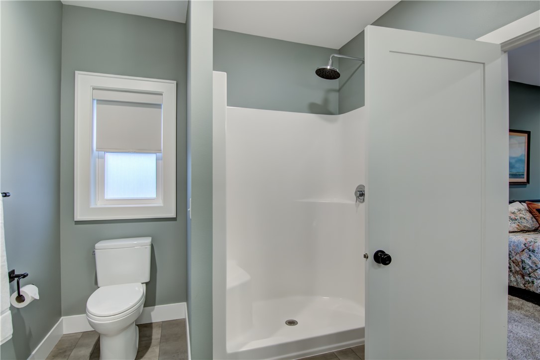 Eleva, Wisconsin, 54738, United States, 5 Bedrooms Bedrooms, ,3 BathroomsBathrooms,Residential,For Sale,1989894