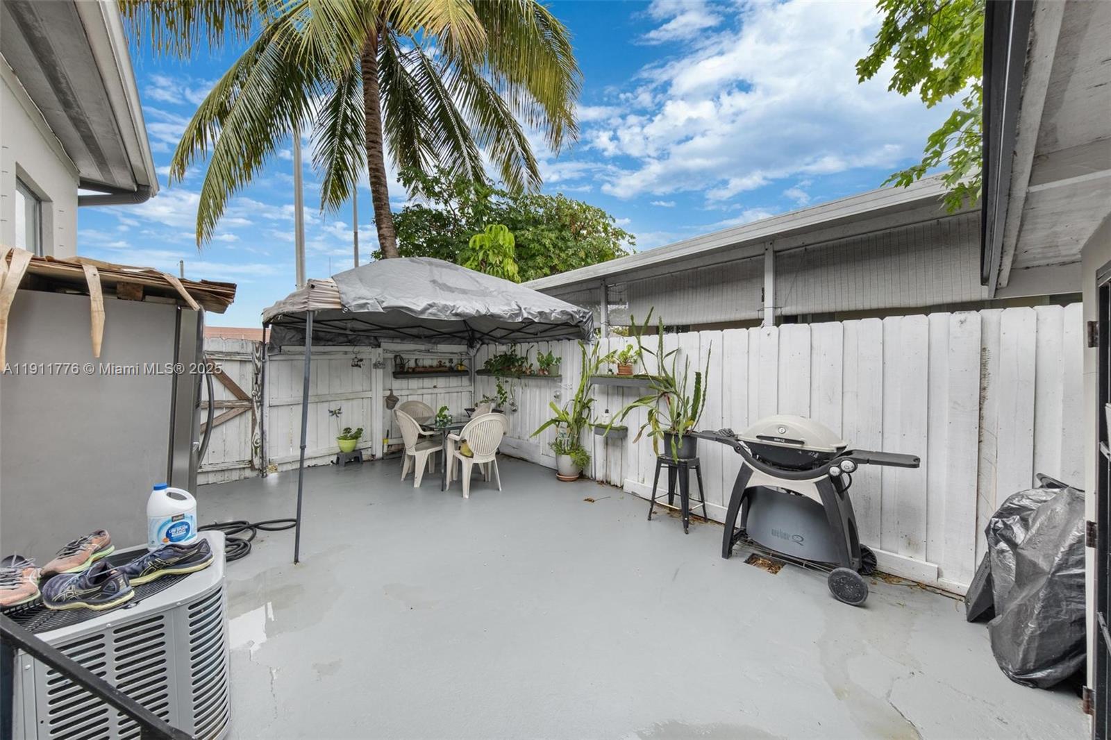 North Miami, Florida, 33168, United States, ,Residential,For Sale,1991833