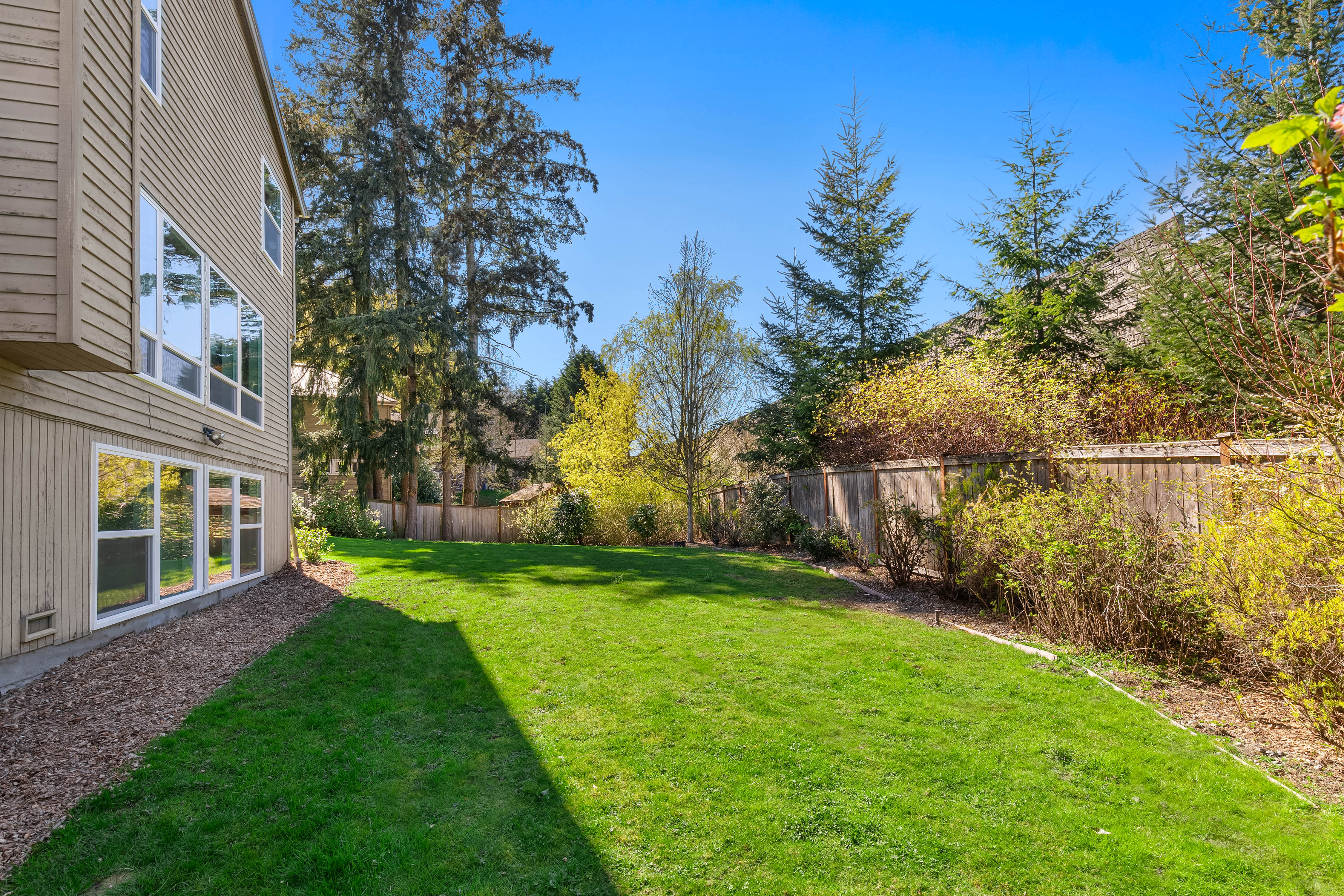  9630 NE 35th Place, Clyde Hill, WA 98004 - 物件實景