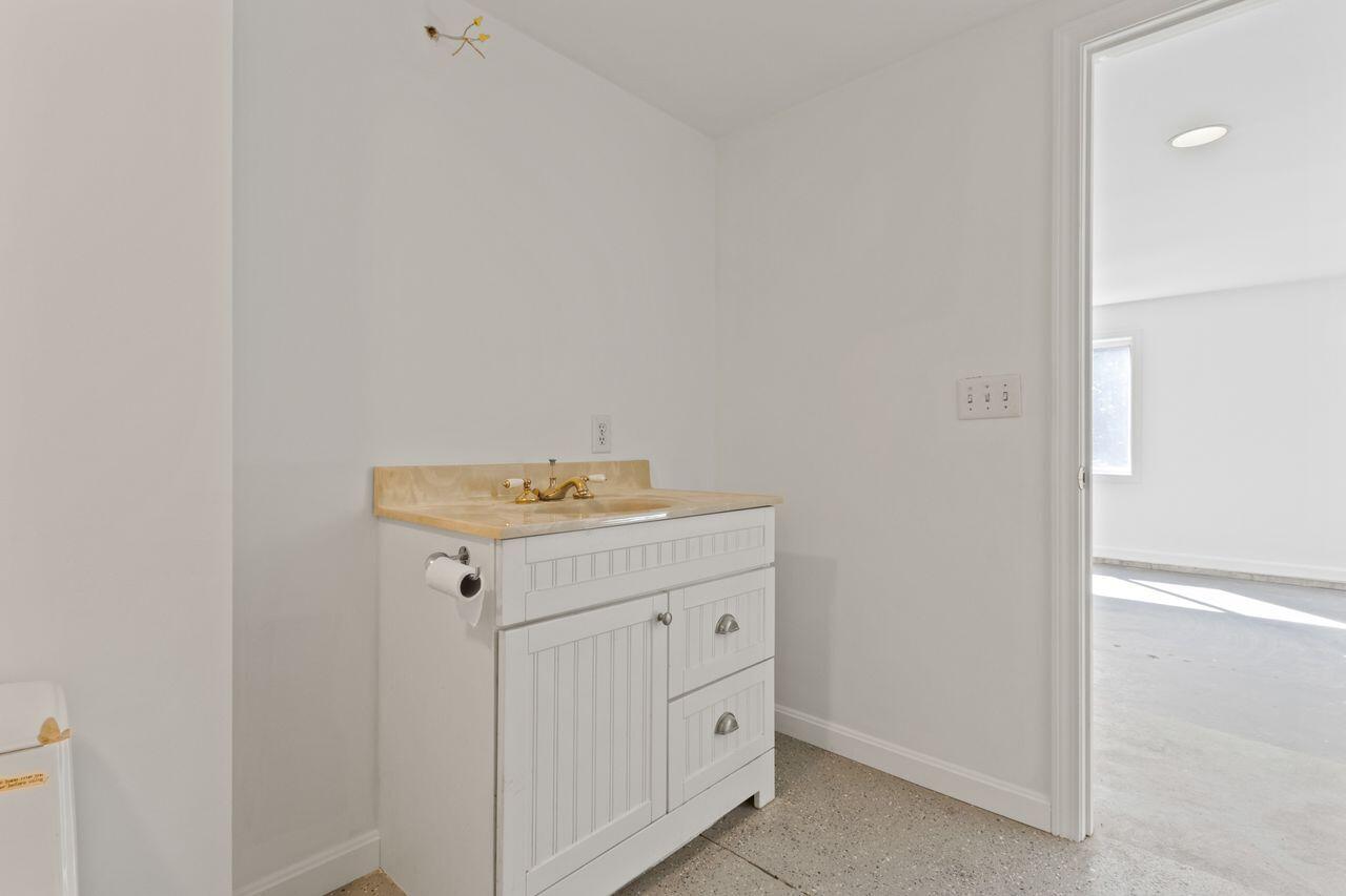 Windham, Maine, 04062, United States, 3 Bedrooms Bedrooms, ,3 BathroomsBathrooms,Residential,For Sale,1926366