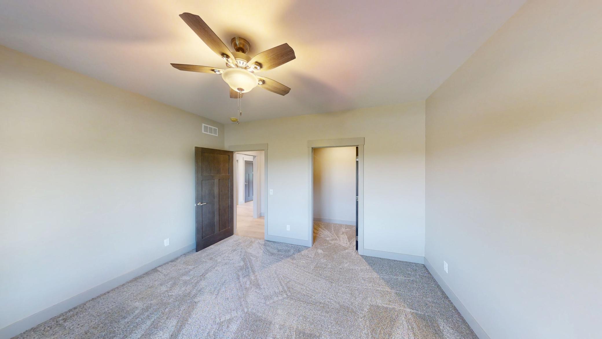 Albert Lea, Minnesota, 56007, United States, 4 Bedrooms Bedrooms, ,2 BathroomsBathrooms,Residential,For Sale,1978307