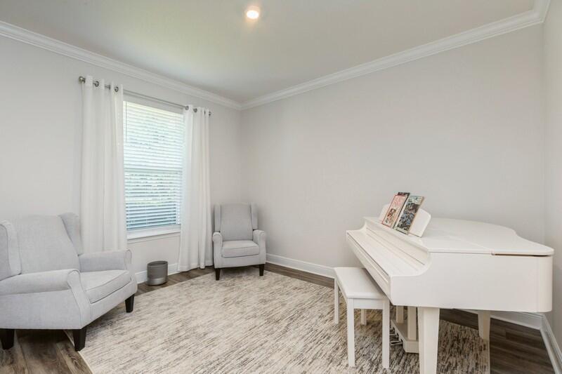 Freeport, Florida, 32439, United States, 4 Bedrooms Bedrooms, ,3 BathroomsBathrooms,Residential,For Sale,1876271