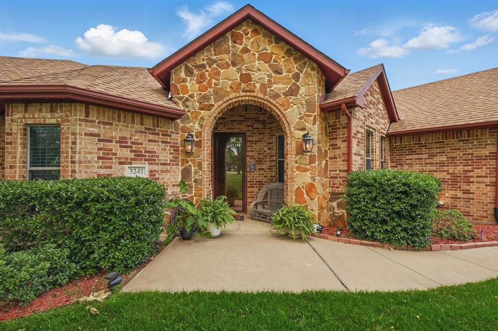 Midlothian, Texas, 76065, United States, 3 Bedrooms Bedrooms, ,3 BathroomsBathrooms,Residential,For Sale,1887438