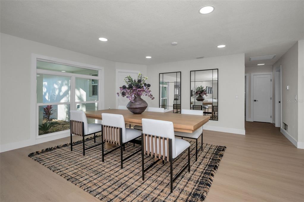 Largo, Florida, 33770, United States, 3 Bedrooms Bedrooms, ,2 BathroomsBathrooms,Residential,For Sale,1991243