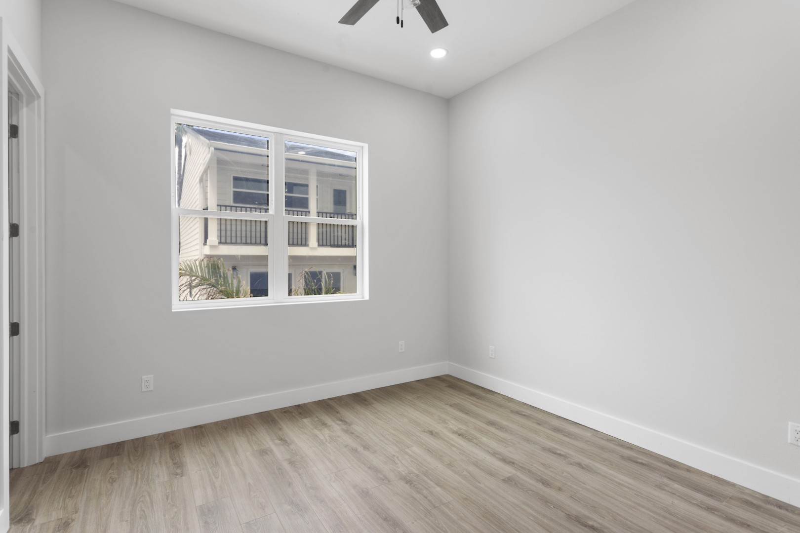 Treasure Island, Florida, 33706, United States, 5 Bedrooms Bedrooms, ,4 BathroomsBathrooms,Residential,For Sale,1888814