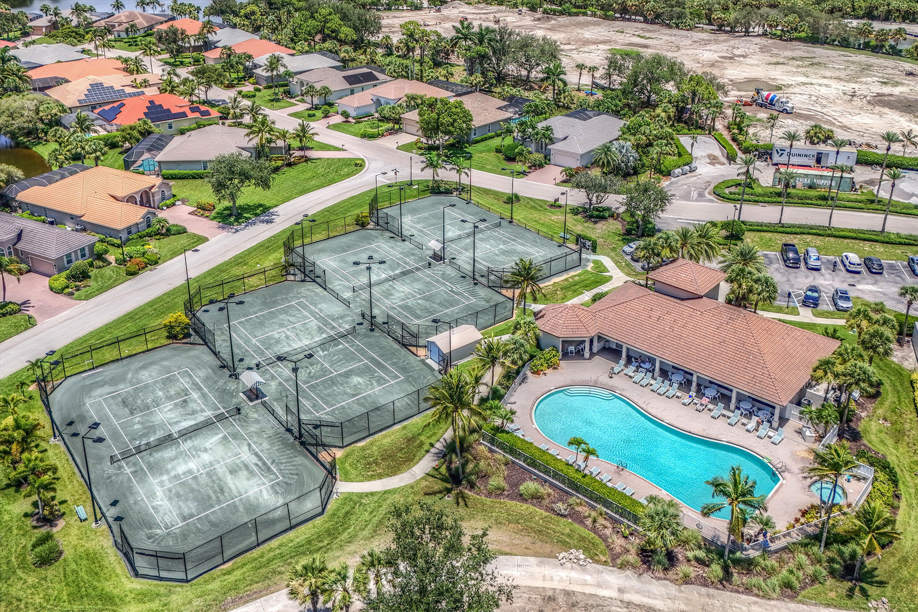  CROWN COLONY - OXFORD POINTE - 物件實景