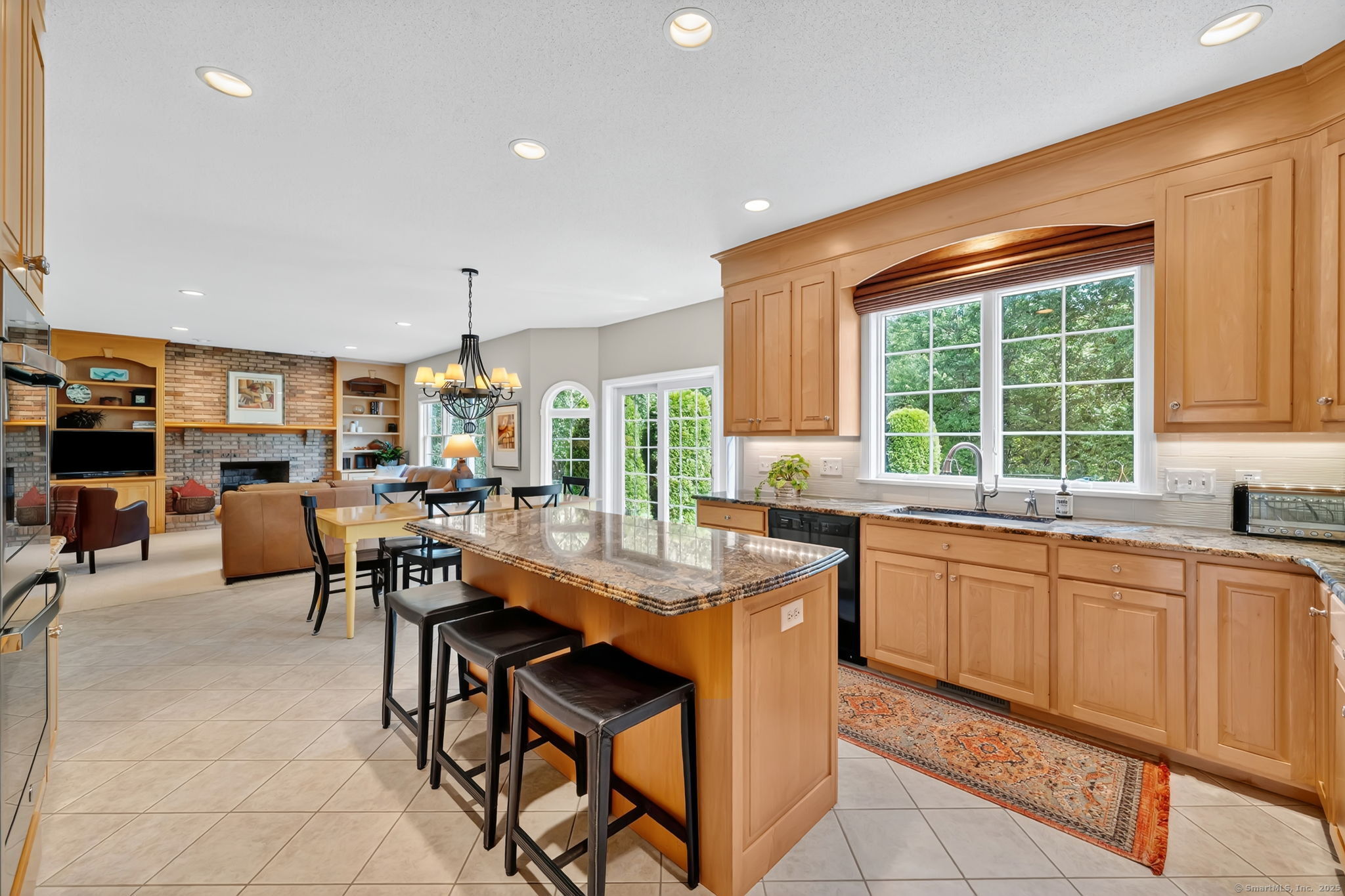 Suffield, Connecticut, 06078, United States, 4 Bedrooms Bedrooms, ,3 BathroomsBathrooms,Residential,For Sale,1927019