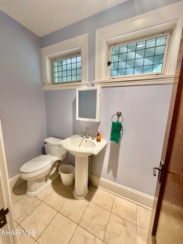 Altoona, Pennsylvania, 16602, United States, 4 Bedrooms Bedrooms, ,4 BathroomsBathrooms,Residential,For Sale,1826660