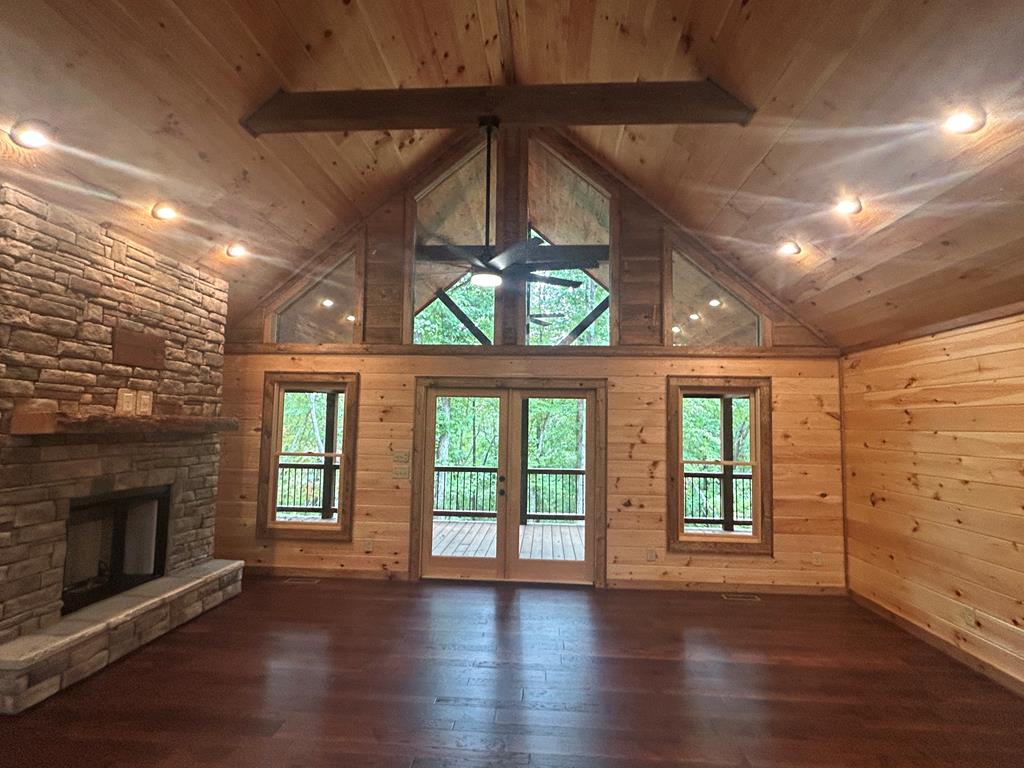 Mineral Bluff, Georgia, 30559, United States, 4 Bedrooms Bedrooms, ,3 BathroomsBathrooms,Residential,For Sale,1953348