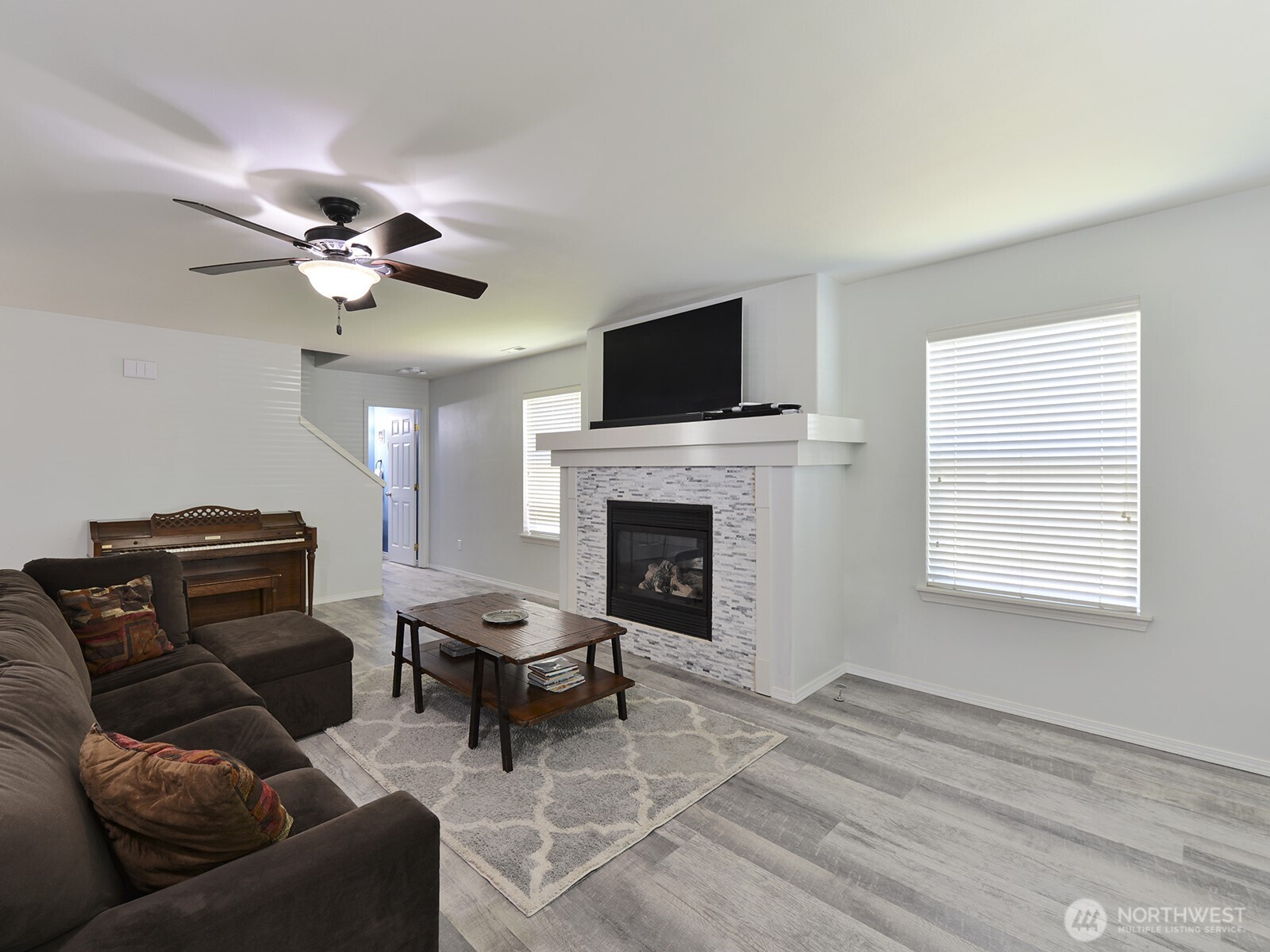 Dupont, Washington, 98327, United States, 4 Bedrooms Bedrooms, ,3 BathroomsBathrooms,Residential,For Sale,1897327