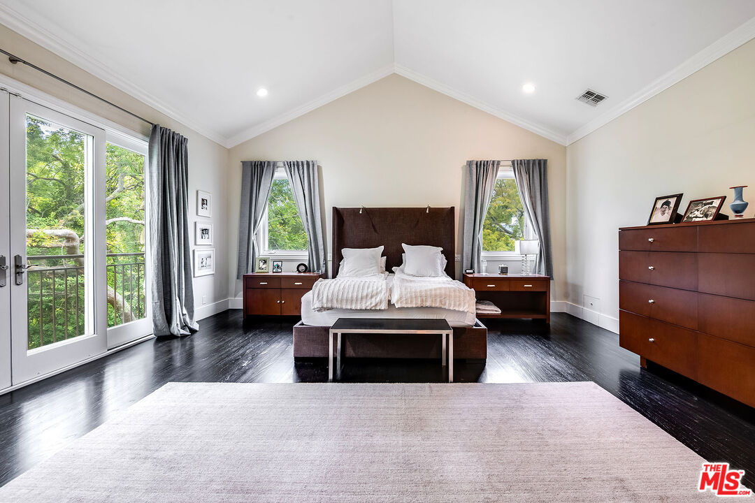 Los Angeles, California, 90077, United States, 5 Bedrooms Bedrooms, ,7 BathroomsBathrooms,Residential,For Sale,1827640