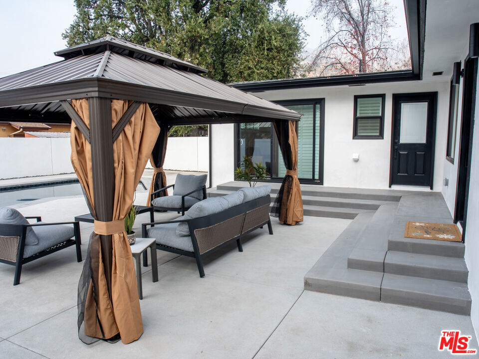 Duarte, California, 91010, United States, 6 Bedrooms Bedrooms, ,3 BathroomsBathrooms,Residential,For Sale,1836068