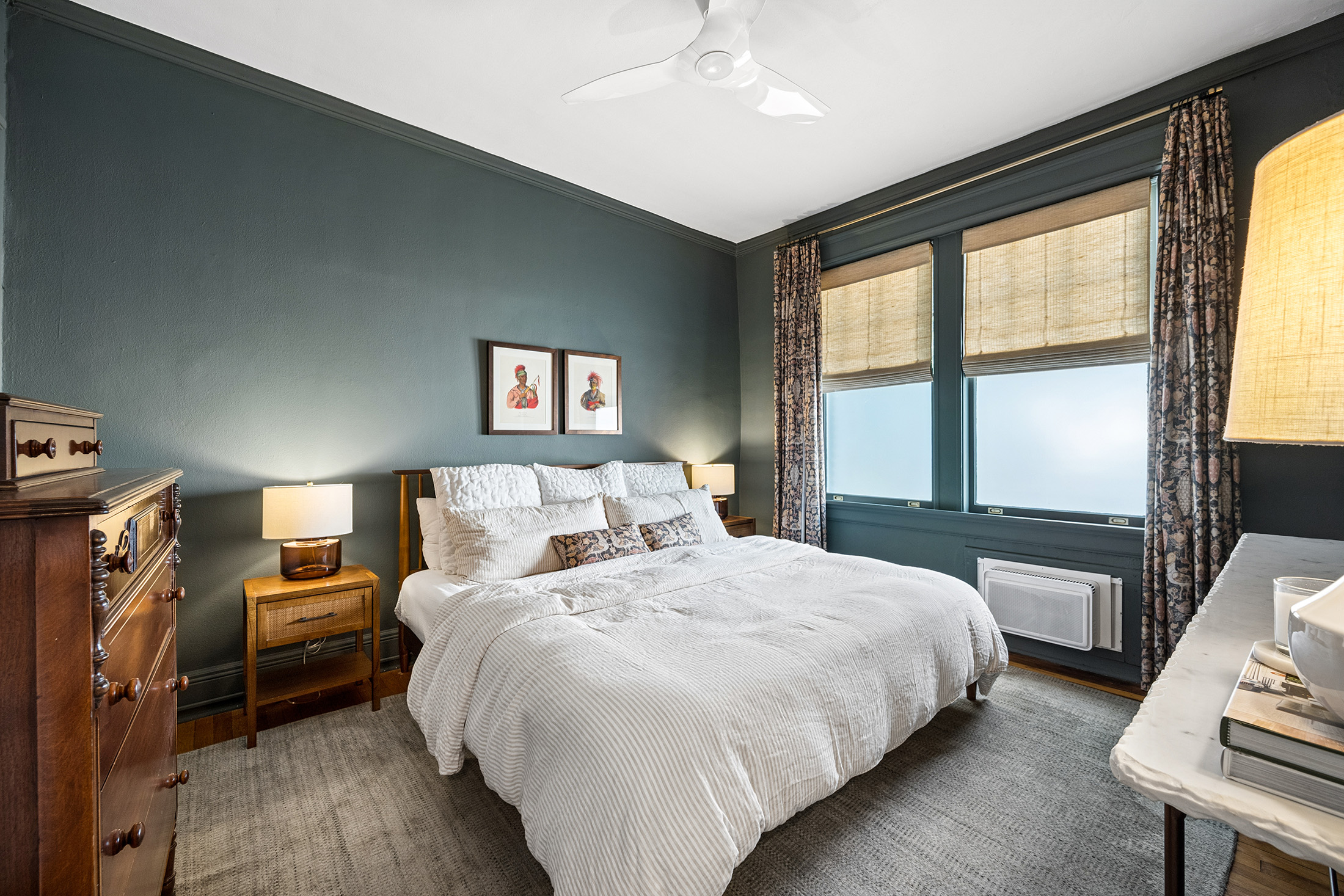  Beautifully Renovated Corner Unit in an Intimate Historic Boutique Building - 物件實景