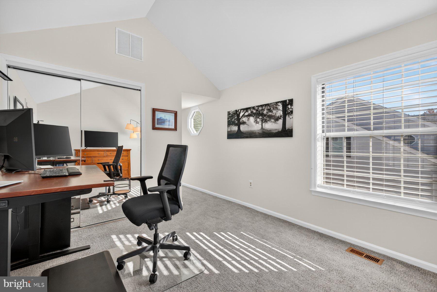 Arlington, Virginia, 22206, United States, ,Residential,For Sale,1992394