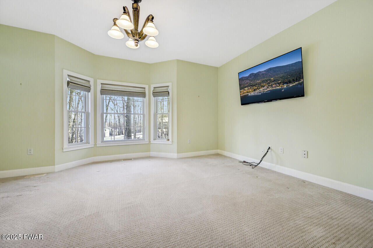 Lords Valley, Pennsylvania, 18428, United States, 3 Bedrooms Bedrooms, ,3 BathroomsBathrooms,Residential,For Sale,2005148