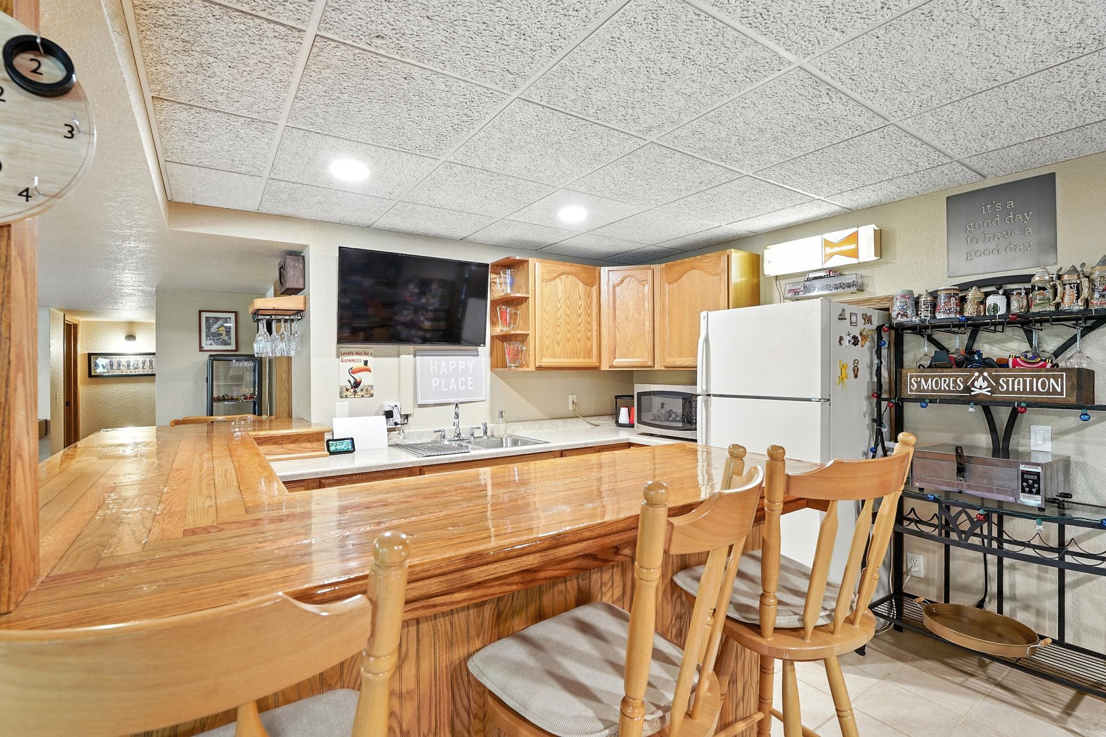 Monticello, Wisconsin, 53570-9520, United States, 4 Bedrooms Bedrooms, ,3 BathroomsBathrooms,Residential,For Sale,2005674