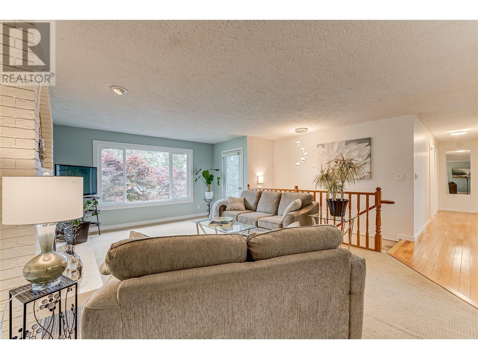 VERNON, British Columbia, V1T 7S4, CA, 4 Bedrooms Bedrooms, ,2 BathroomsBathrooms,Residential,For Sale,1837280