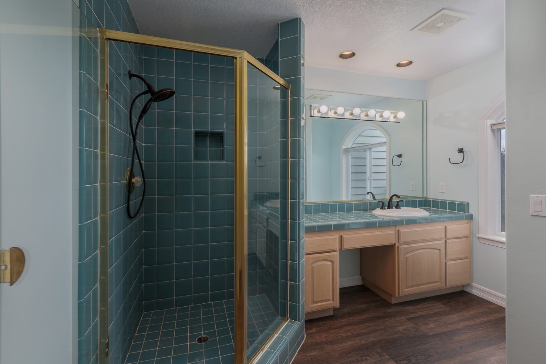  626 N BAYVIEW LOOP Waldport, OR 97394 - 物件實景
